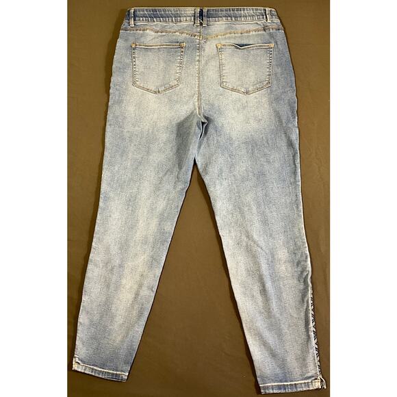 Knox Rose Women's 16 Jeans Stretch Elastic Waist Split Hem Decorative Side Seam - Picture 3 of 8